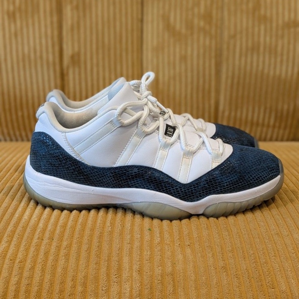 AIR JORDAN 11 RETRO LOW LE 2019 "SNAKESKIN " SIZE 13 PREOWNED Replacement BOX